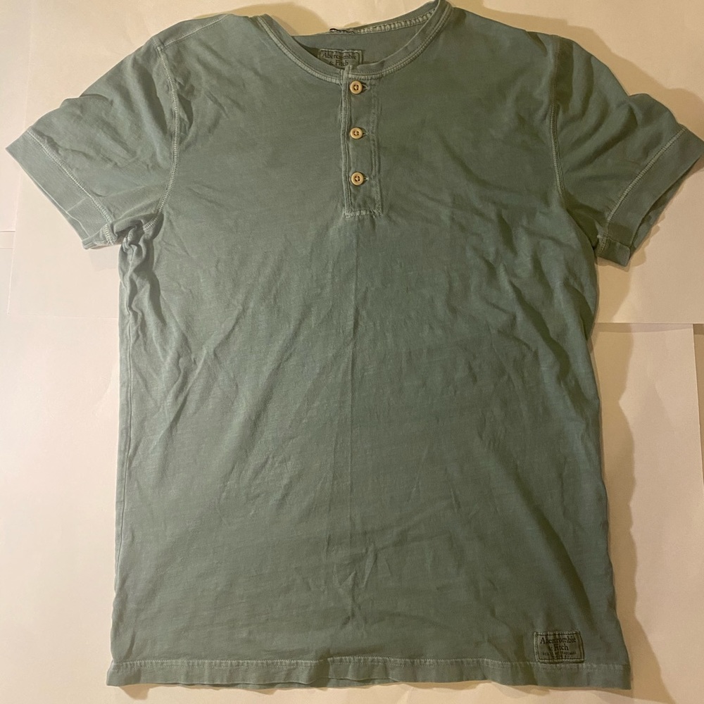 COPY - Abercrombie and Finch shirt